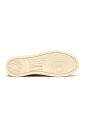 sneaker-orange-nabuck-medalist