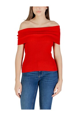 red-boat-neck-knitwear-sweater