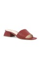 mules-en-cuir-rouge