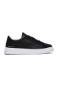 sneakers-en-cuir-noir-fabriquees-en-italie