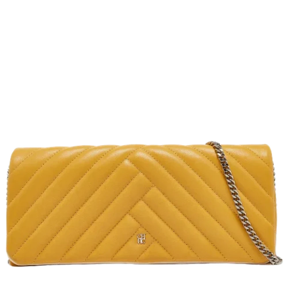 Carolina Herrera Pre-owned Leather clutches Yellow Dames