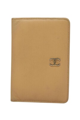 pre-owned-leather-wallet-classic-design