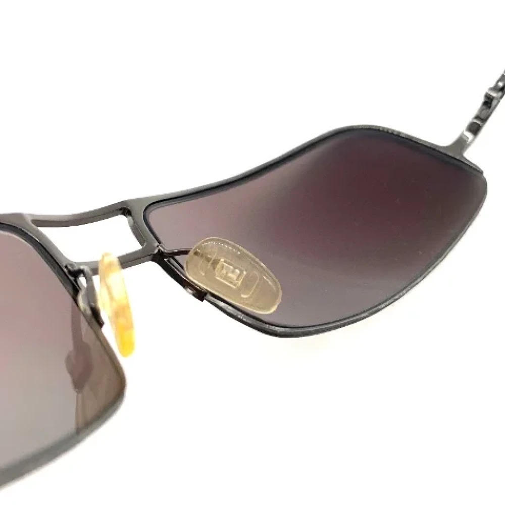 Fendi Vintage Pre-owned Metal sunglasses Gray Dames