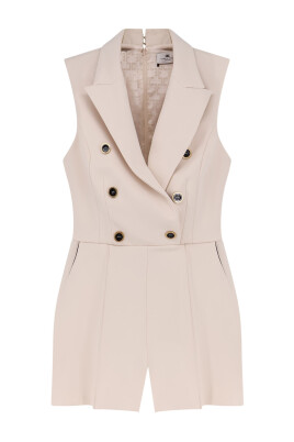 robe-blanche-a-double-boutonnage-avec-boutons-dores