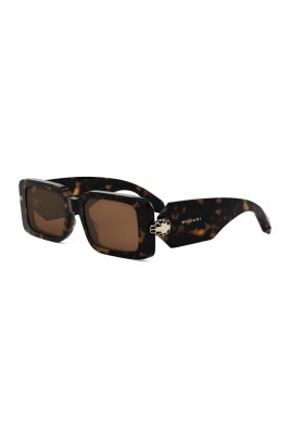 stylish-sunglasses-for-every-outfit