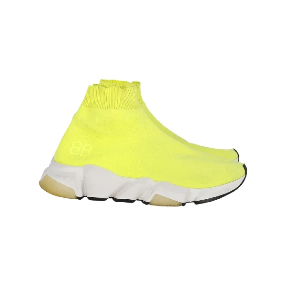 Balenciaga speed hot sale trainers yellow