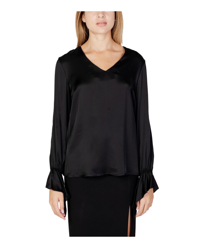 haut-tricote-noir-col-en-v