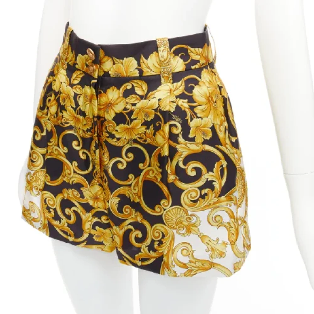 Versace Pre-owned Silk bottoms Yellow Dames