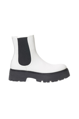 bicolor-chelsea-boots-brushed-leather