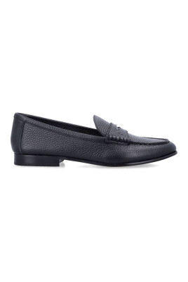 womenand-39-s-shoes-closed-black-aw25