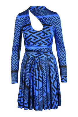 robe-en-lycra-avec-col-en-goutte