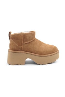 beige-mocka-ankelboots-med-7cm-klack