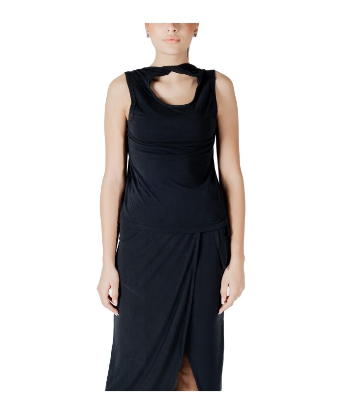 robe-midi-sans-manches-en-tricot-noir
