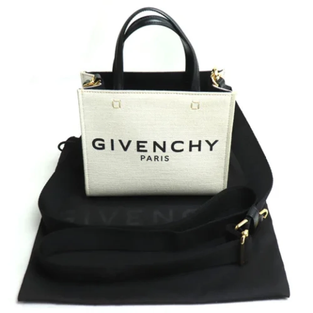 Givenchy Pre-owned Leather handbags Beige Dames