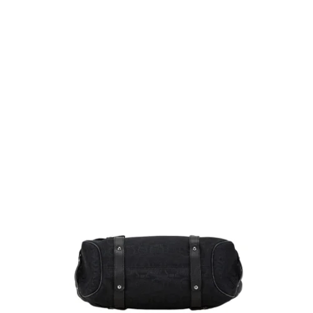 Salvatore Ferragamo Pre-owned Canvas shoulder-bags Black Dames
