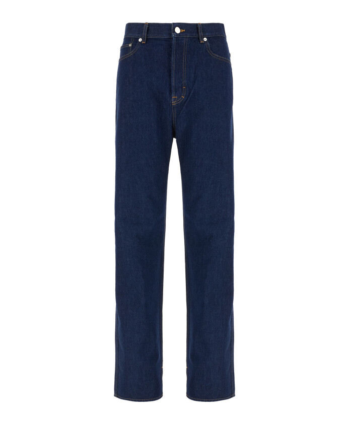 classic-denim-jeans-for-everyday-wear