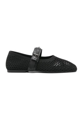 black-ballerina-shoes-elegant-style