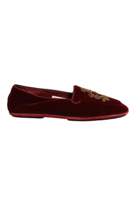 Velvetslippers med broderad krona