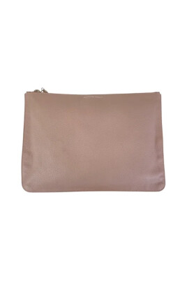 pre-owned-pink-leather-clutch-bag