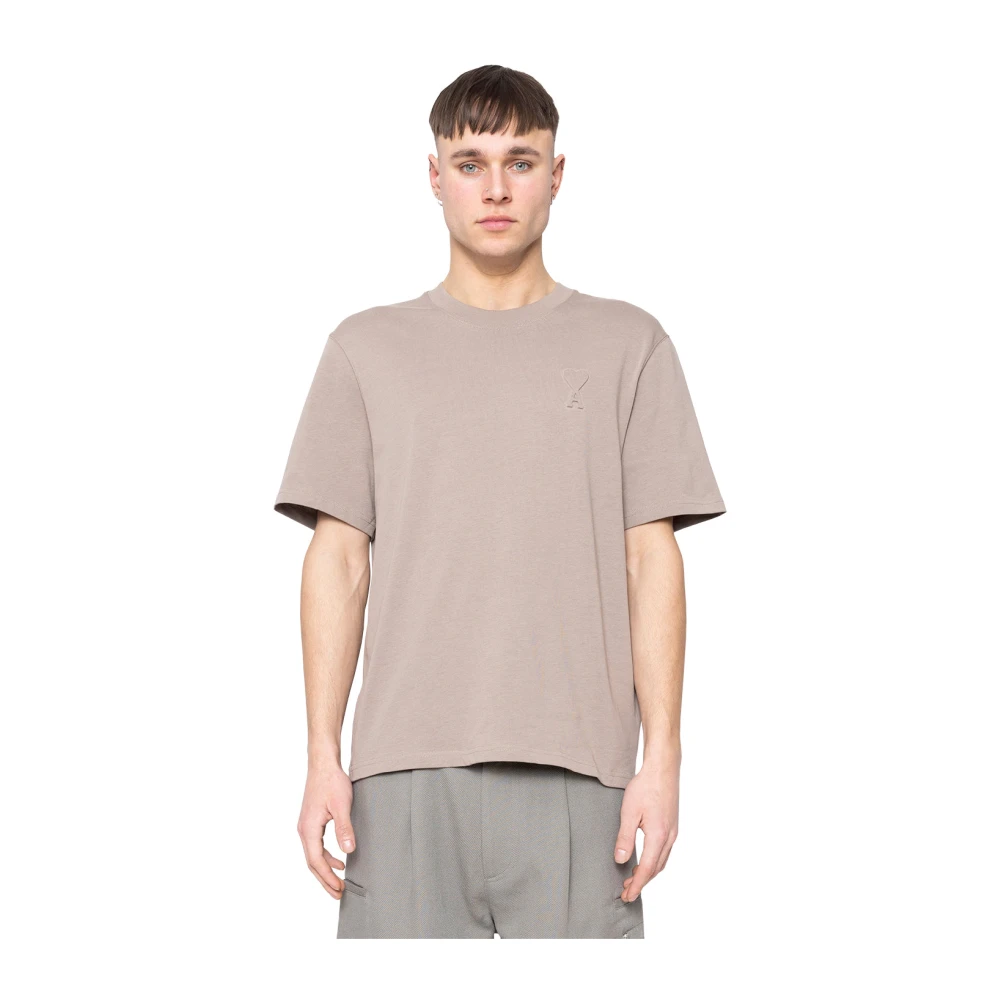 Ami Paris Licht Taupe ADC T-Shirt Minimalistisch Design Hoogwaardig Materiaal Brown Heren
