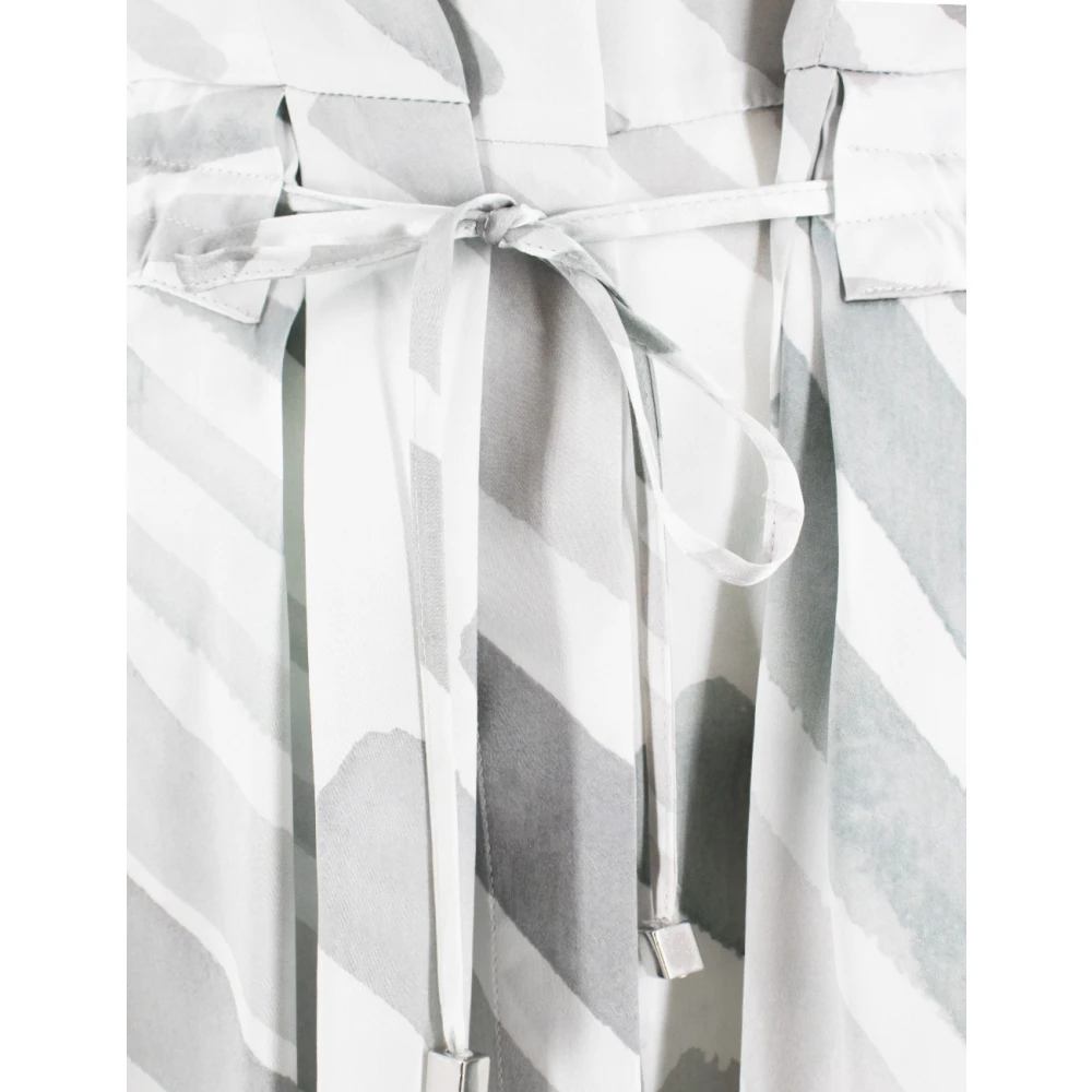 Kiton Zijden Bedrukte Mandarin Kraag Jurk Gray Dames