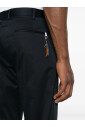 pantalon-bleu-avec-fermeture-cachee