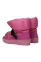 chaussures-plates-rose-en-nylon-matelasse