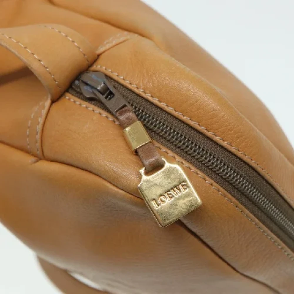 Loewe Pre-owned Leather shoulder-bags Brown Dames
