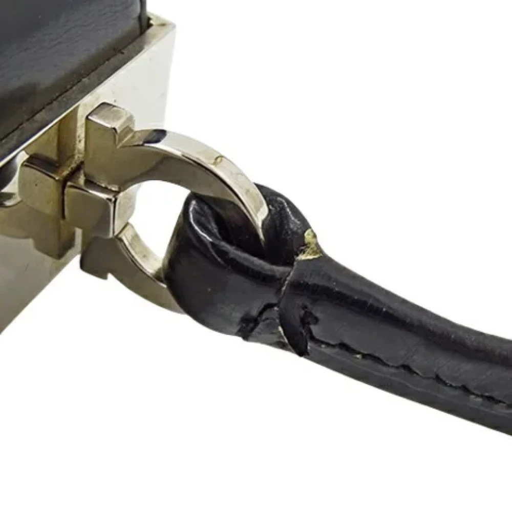 Salvatore Ferragamo Pre-owned Leather handbags Black Dames