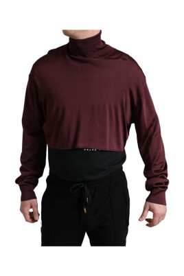 maroon-turtleneck-pullover-sweater