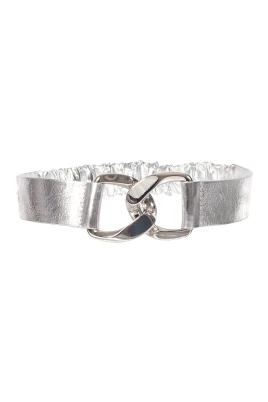 Metalläderbä med ikonisk monogram