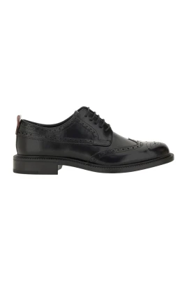 Brogues med vingdetaljer