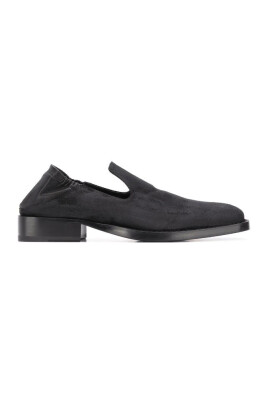 classic-black-leather-sandals