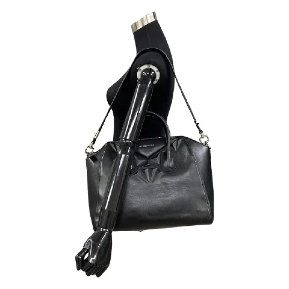 Givenchy Pre-owned Leather crossbody-bags Black Dames