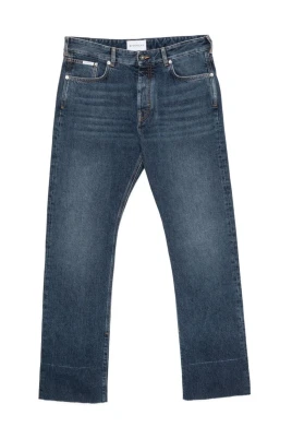 Jeans med raka ben och råa detaljer