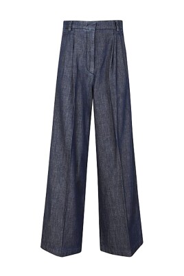 classic-denim-jeans-for-everyday-wear