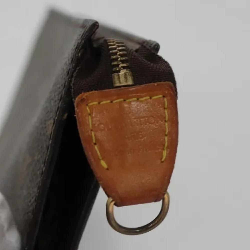 Louis Vuitton Vintage Pre-owned Canvas pouches Brown Dames