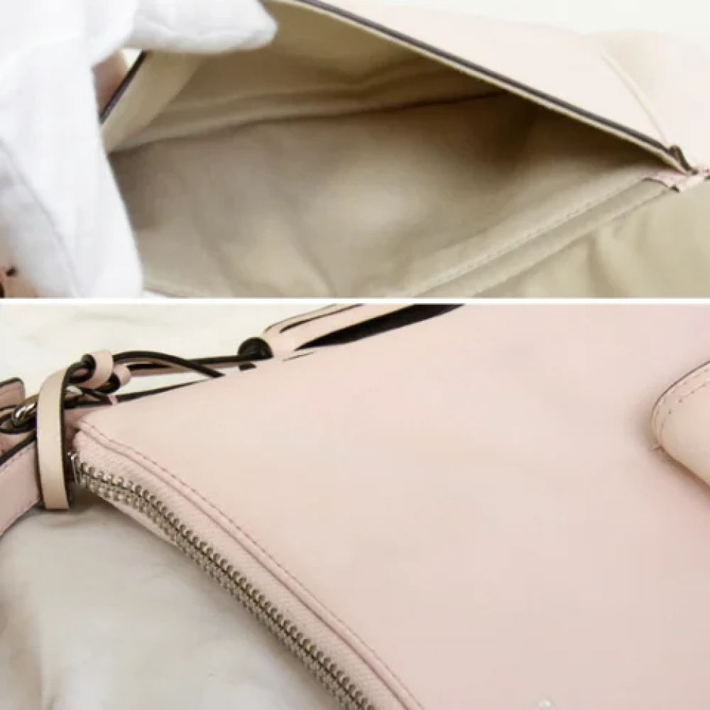 Coach Pre-owned Fabric shoulder-bags Pink Dames