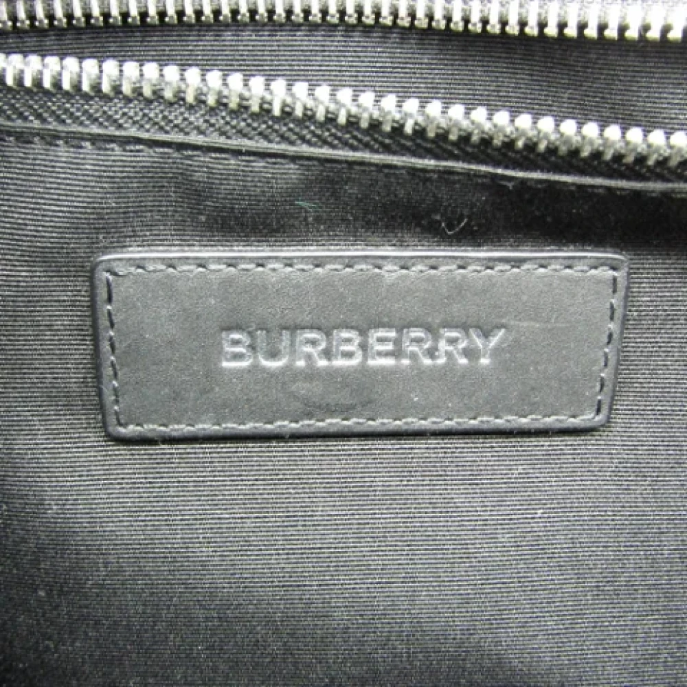 Burberry Vintage Pre-owned Plastic shoulder-bags Black Dames