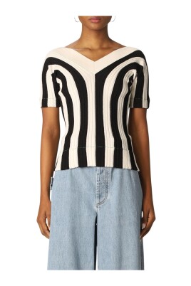 haut-en-tricot-a-rayures-col-en-v-manches-courtes