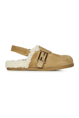 beige-sandals-for-boys