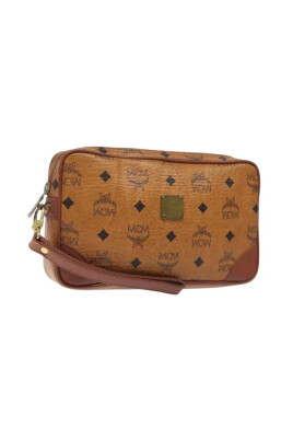 pre-owned-leather-clutches