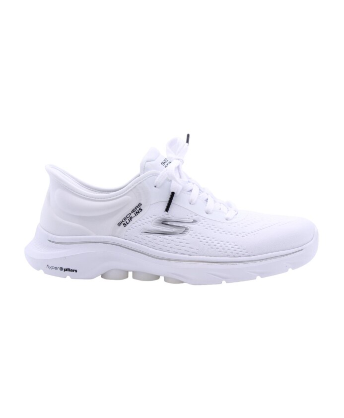 globus-sneakers