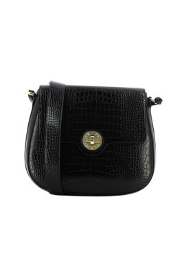 black-croco-shoulder-bag-with-gold-closure