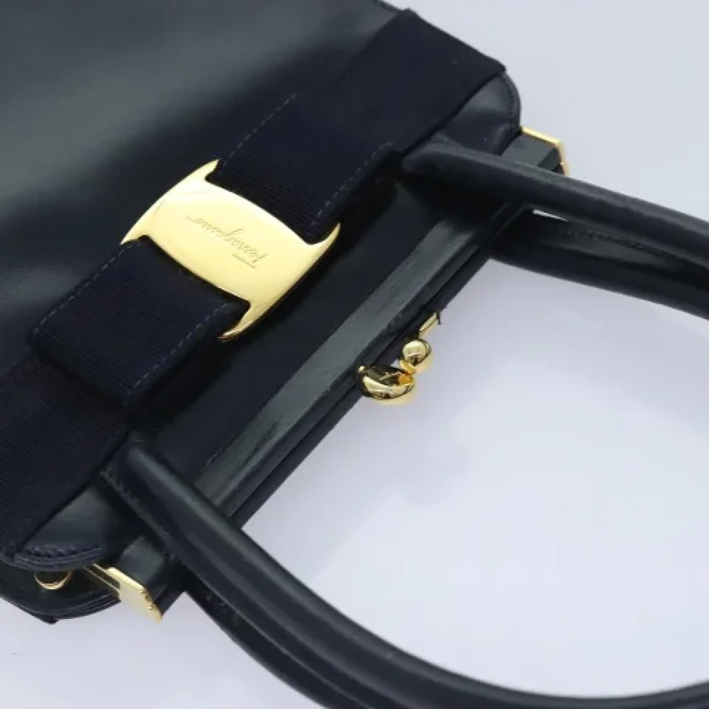 Salvatore Ferragamo Pre-owned Leather handbags Blue Dames