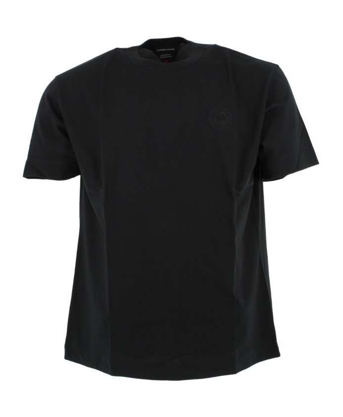 black-t-shirts-and-polos-embroidered-disc