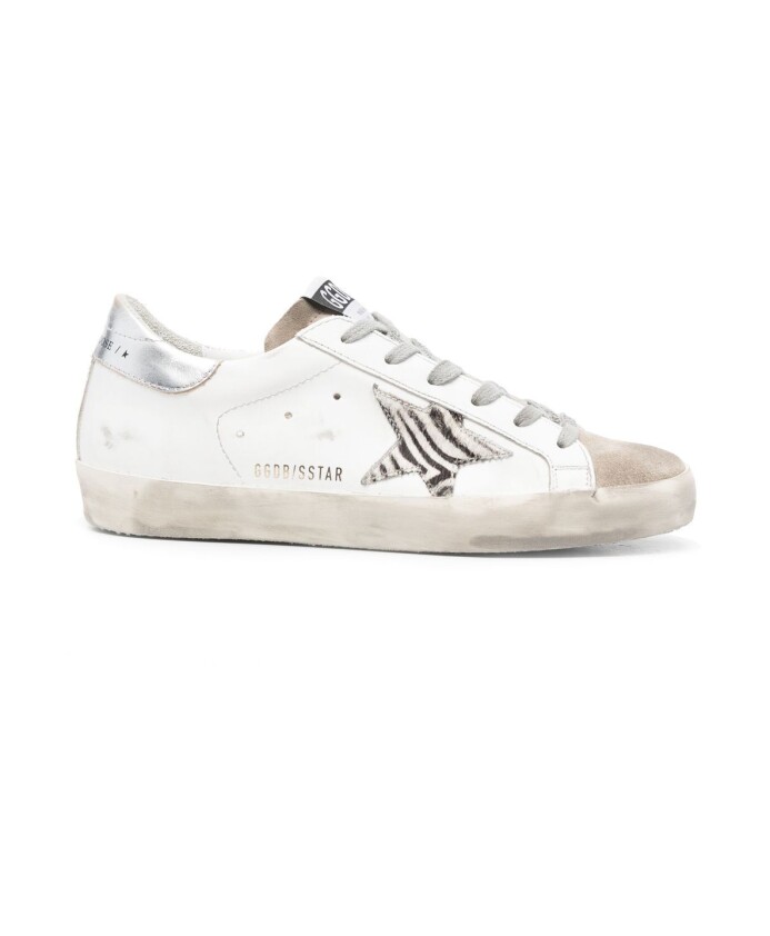 sneakers-blanches-en-cuir-avec-patch-etoile