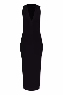 robe-avec-un-decollete-en-v-profond