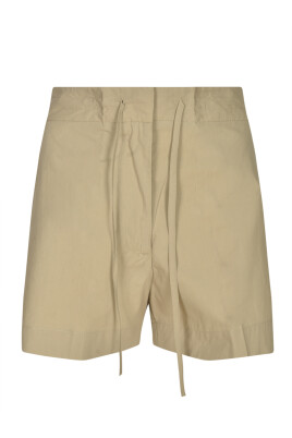 beige-shorts-for-kvinnor