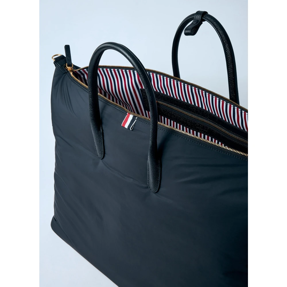 Thom Browne Logo Patch Reistas Black Heren
